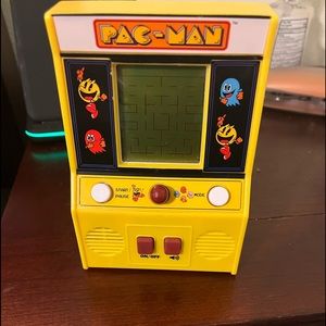 Ms pac man hand held game